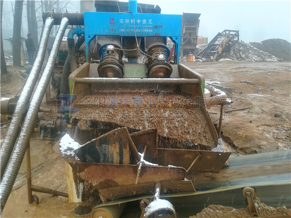 脫水型細(xì)沙回收機現(xiàn)場